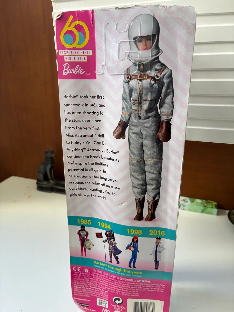 Boneca Barbie Astronauta Lacrada  - Foto 3