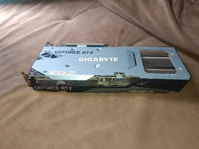 Placa de vídeo RTX 3060 gigabyte  - Foto 3