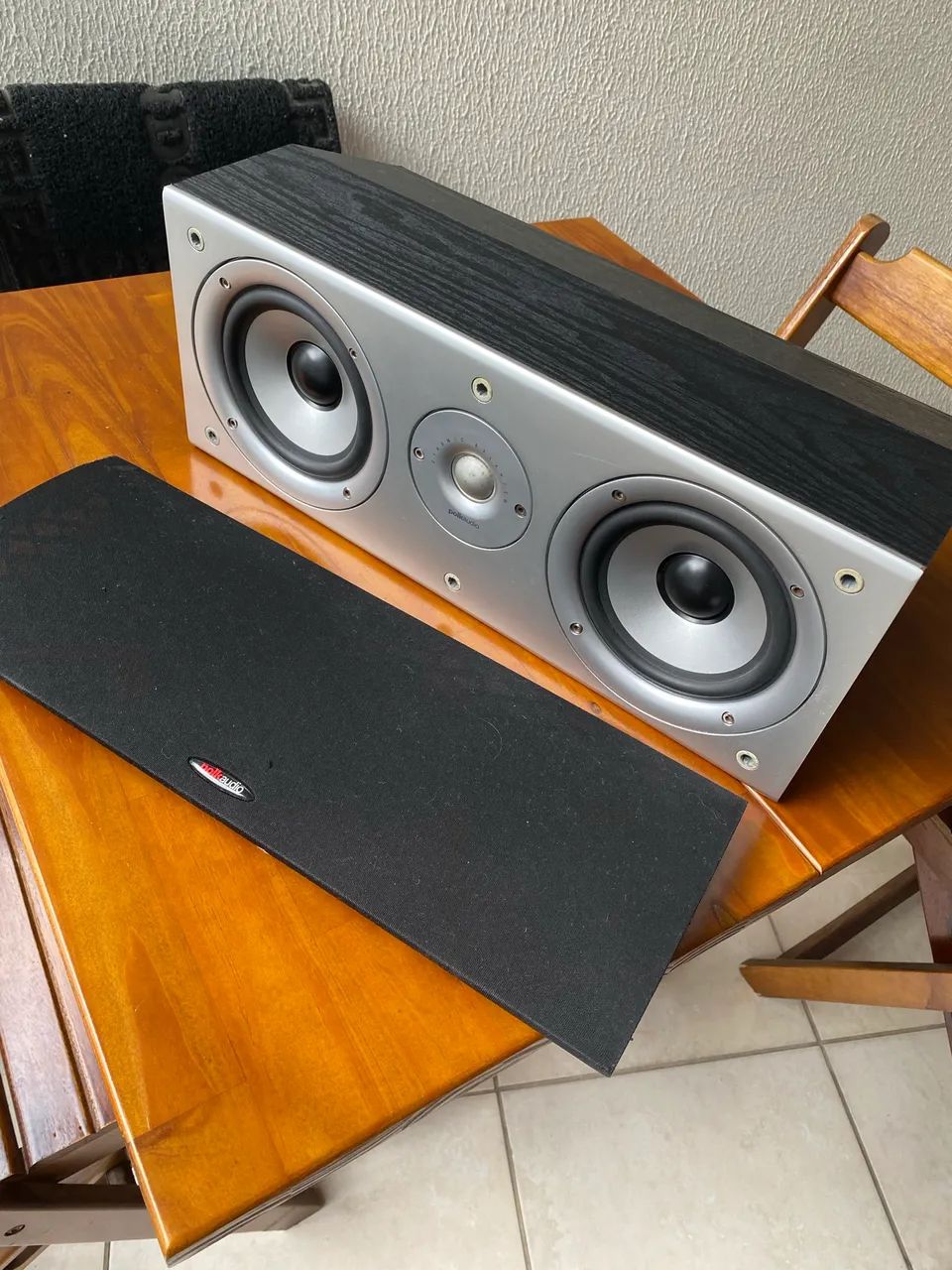 Caixa centra Polkaudio 