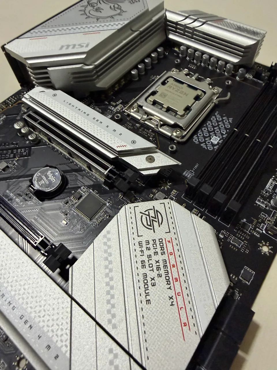  PLACA MÃE B650 MSI EDGE WIFI  - Foto 2