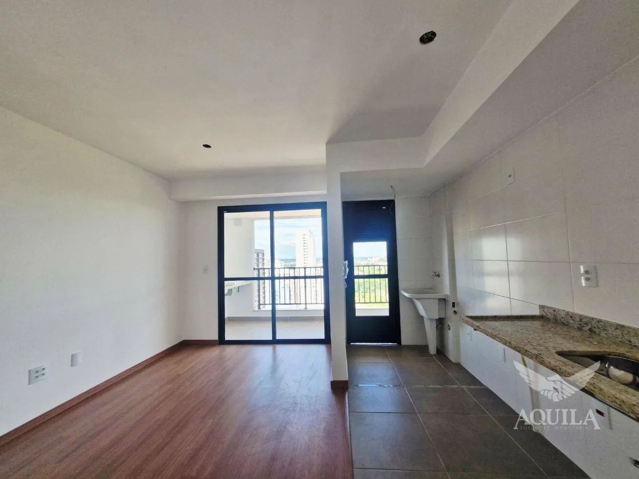EDIFÍCIO BIARRITZ - PARQUE CAMPOLIM - SOROCABA - 1 SUÍTE - SALA 2 AMBIENTES - VARANDA GOUR - Foto 3