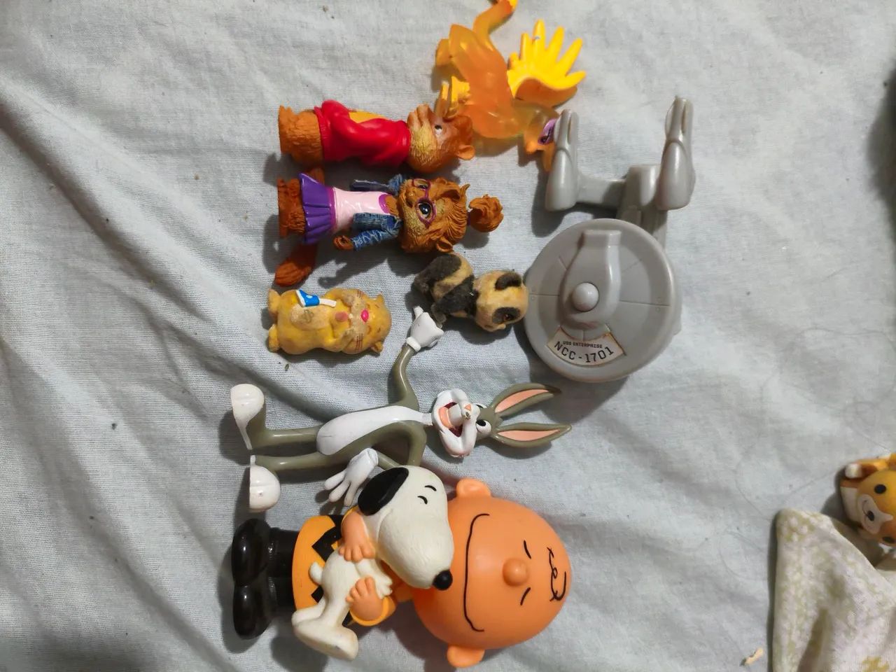 Brinquedos variados
