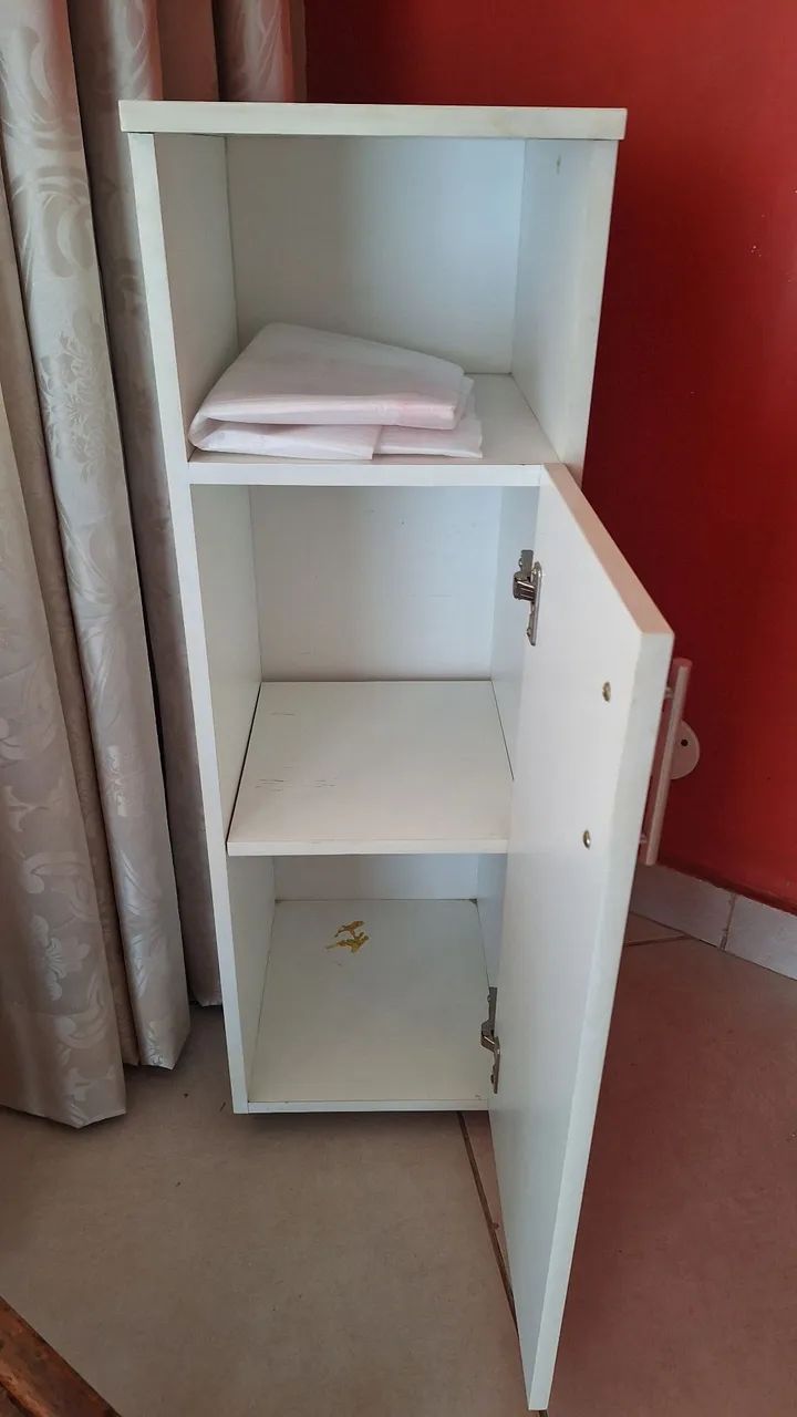 Cômoda com armário + 1 cadeira - Foto 2