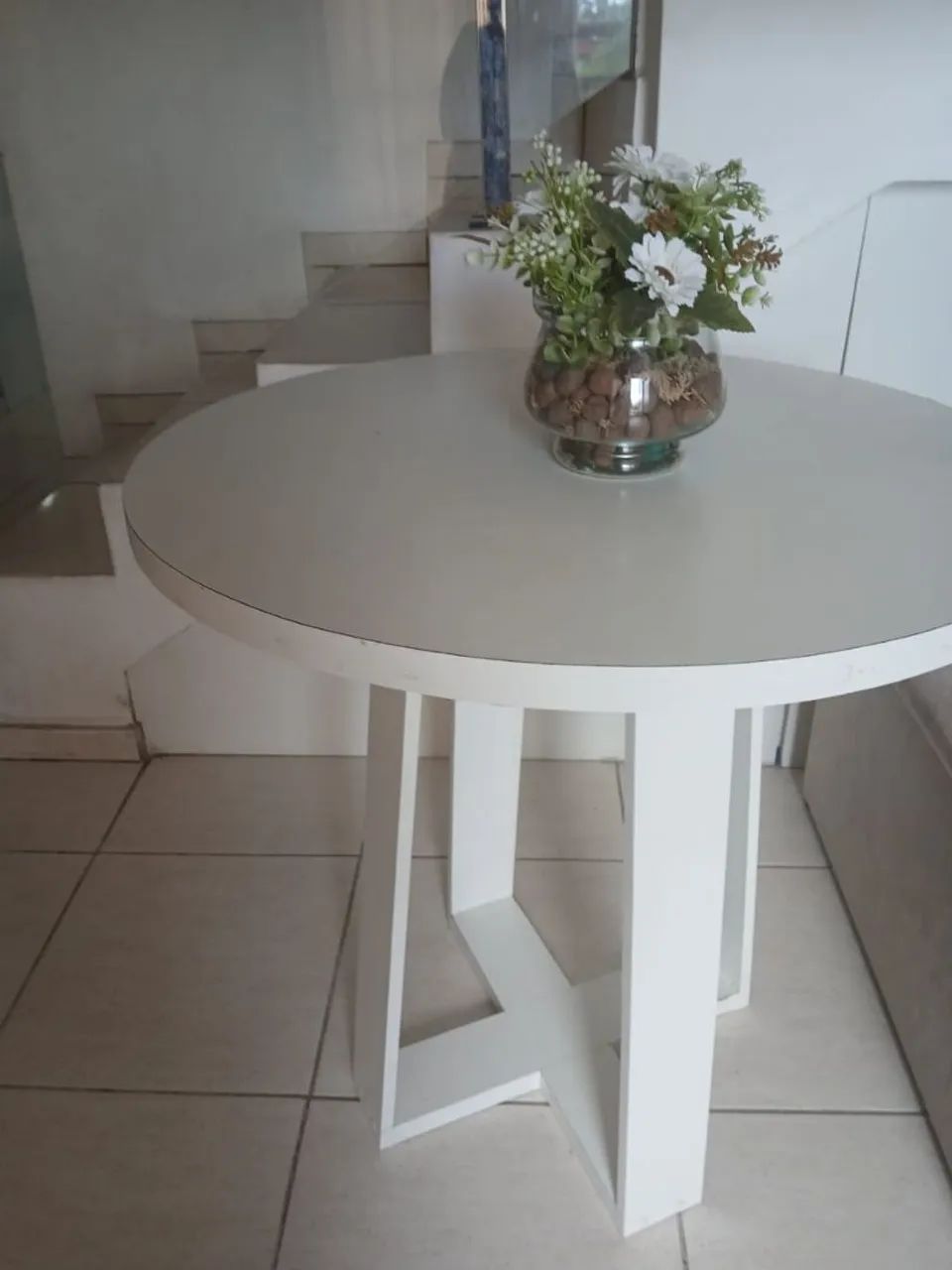 Mesa com 4 cadeiras 