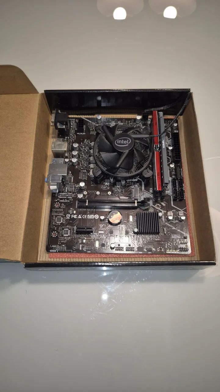 KIT PC Intel Core I3-10105f 16GB DDR4 (2x8) e Placa Mãe Biostar