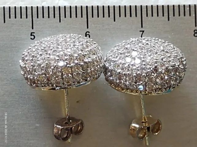 par de brincos chuveiro com centenas de micro zircônias - Foto 3