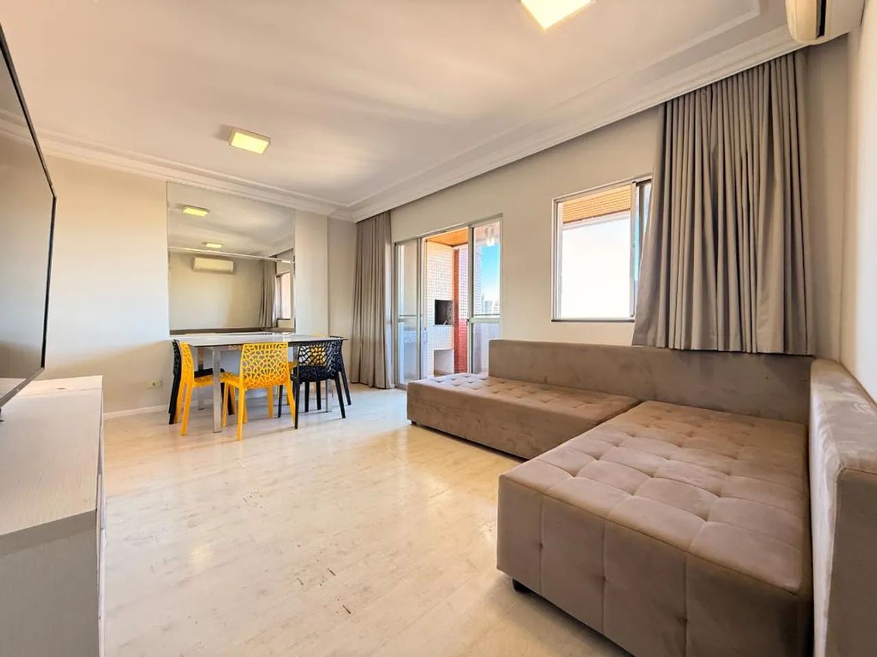 Apartamento à venda em Maringá, Zona 02, com 3 quartos, com 100.83 m², Edifício das Americ