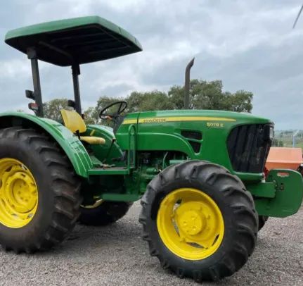 Trator John  Deere  5078 2016 