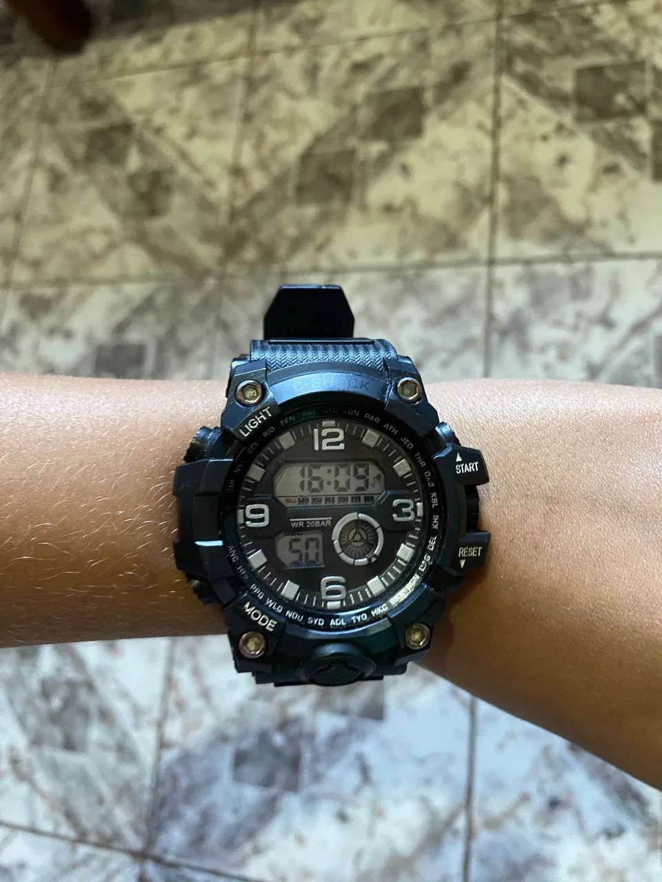 Relógio preto - Foto 2