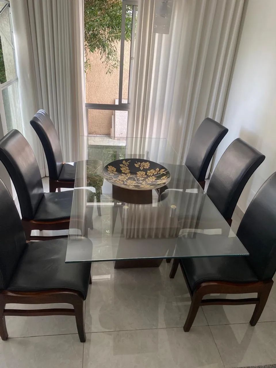 Mesa  da Líder com cadeiras em couro original - Foto 2