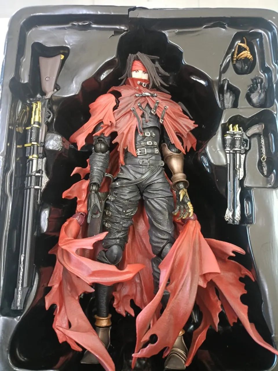 ACTION FIGURE Vincent Valentine - Foto 2