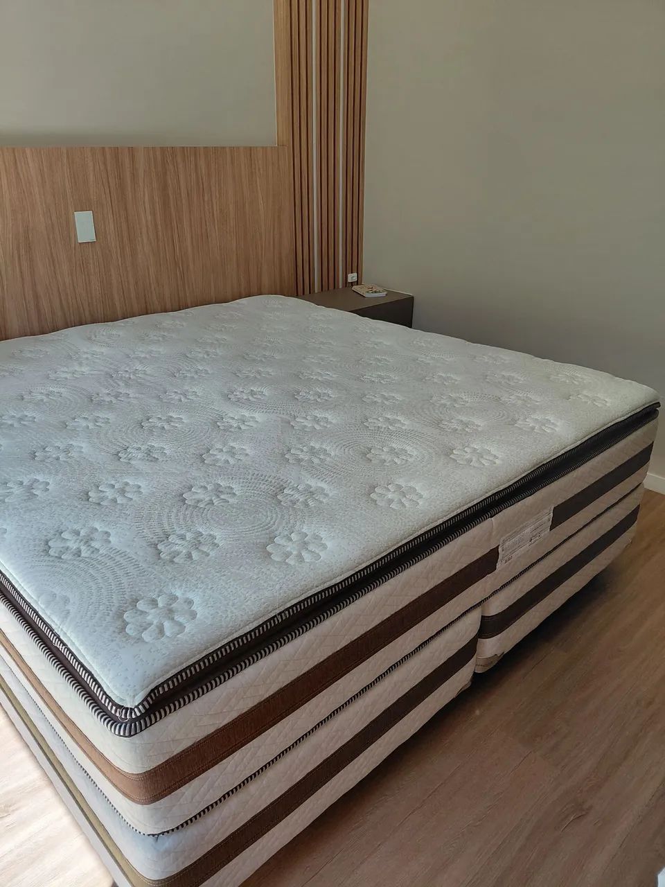 CAMA BOX KING SIZE  - Foto 2