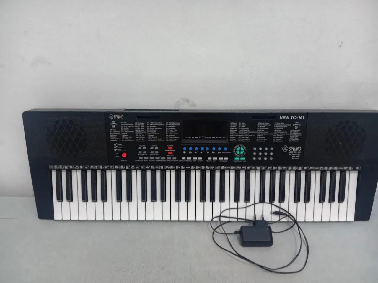 Vendo teclado spring new TC 161 - Instrumentos musicais - Anchieta