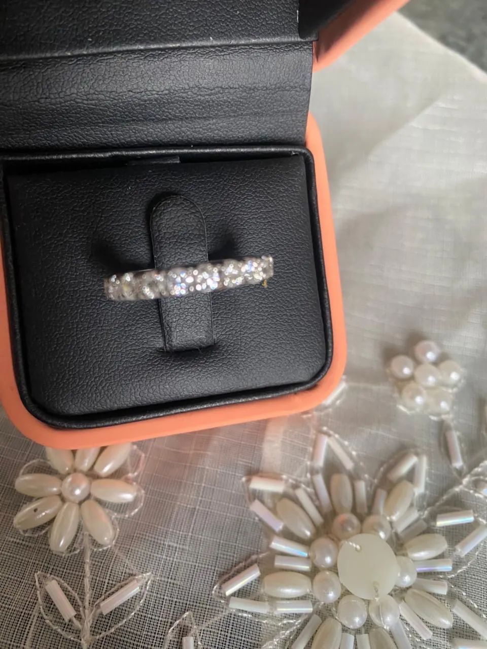 ALIANÇA DE DIAMANTE COM OURO BRANCO  - Foto 2