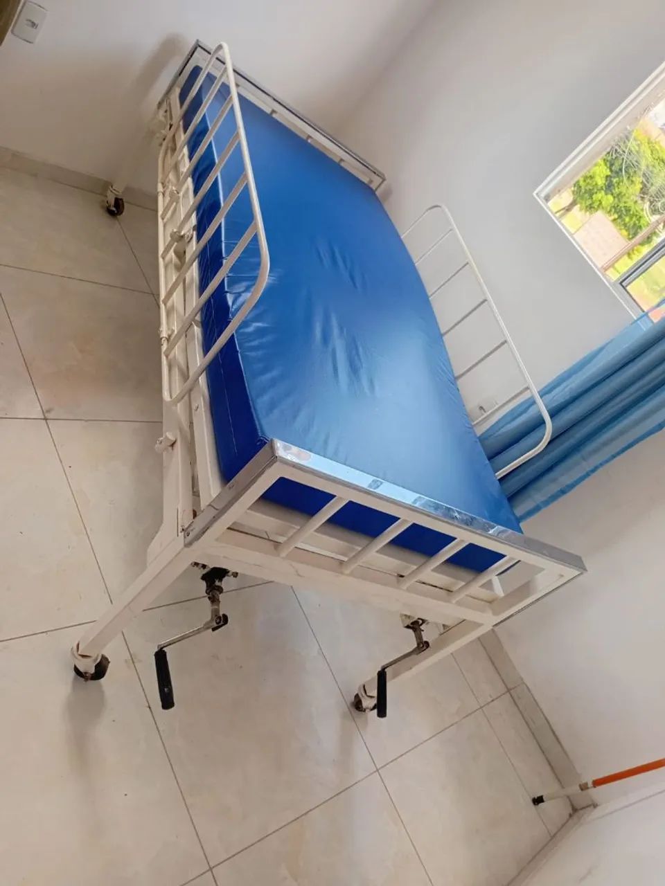 Cama hospitalar  - Foto 2