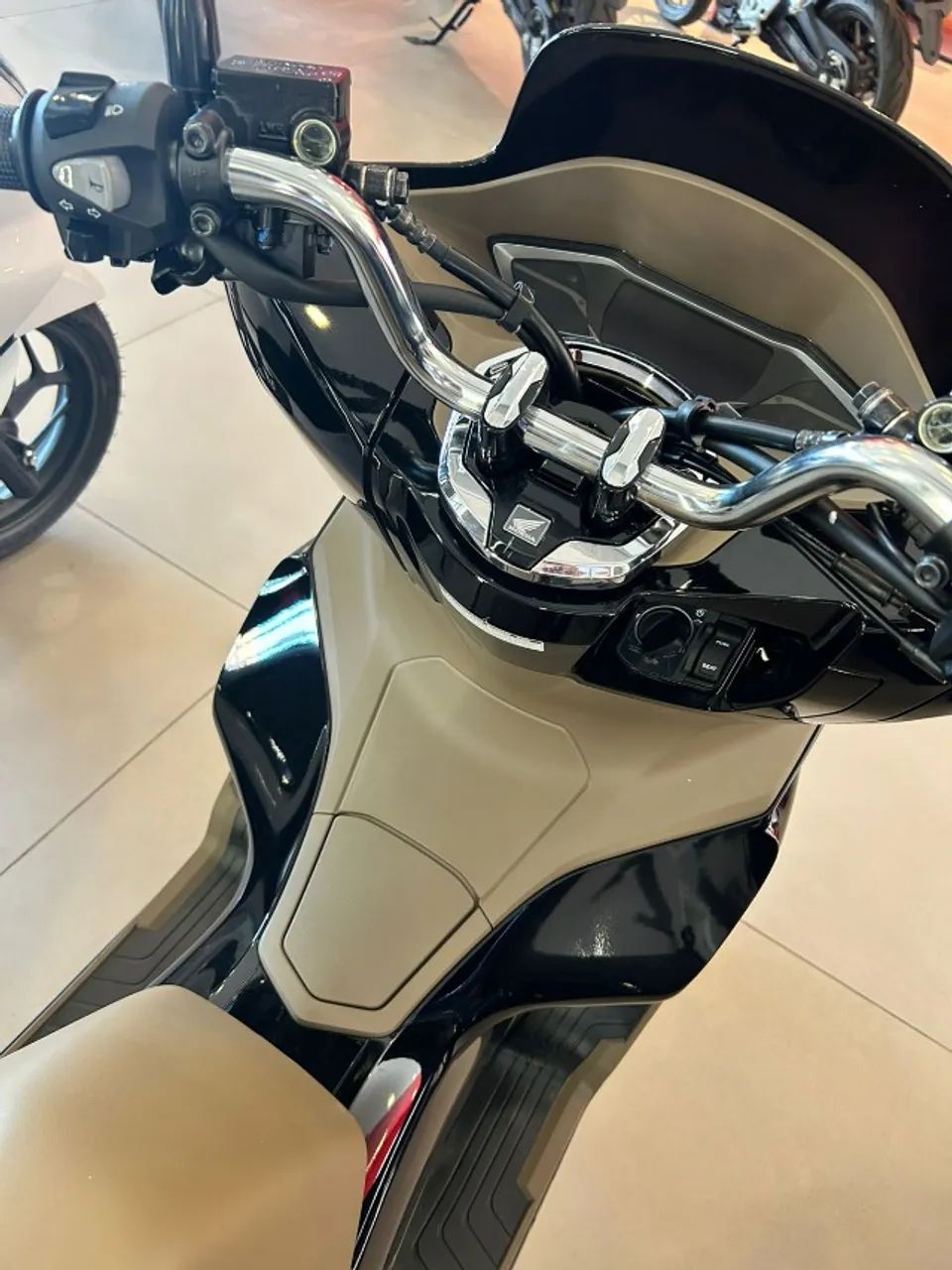 PCX ABS DLX 2027 0km | Entrada ZERO | Emplacamento grátis