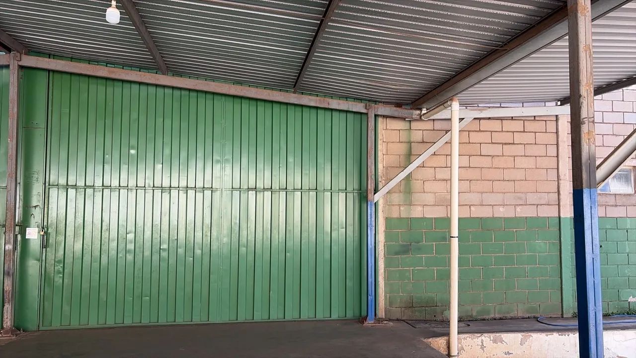 GALPÃO 300M2 NO BAIRRO INDUSTRIAL - Foto 4