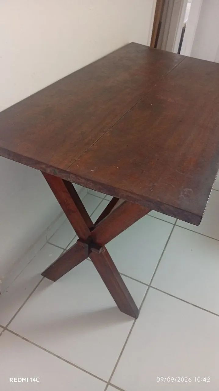 Mesa em Madeira Maciça  - Foto 4