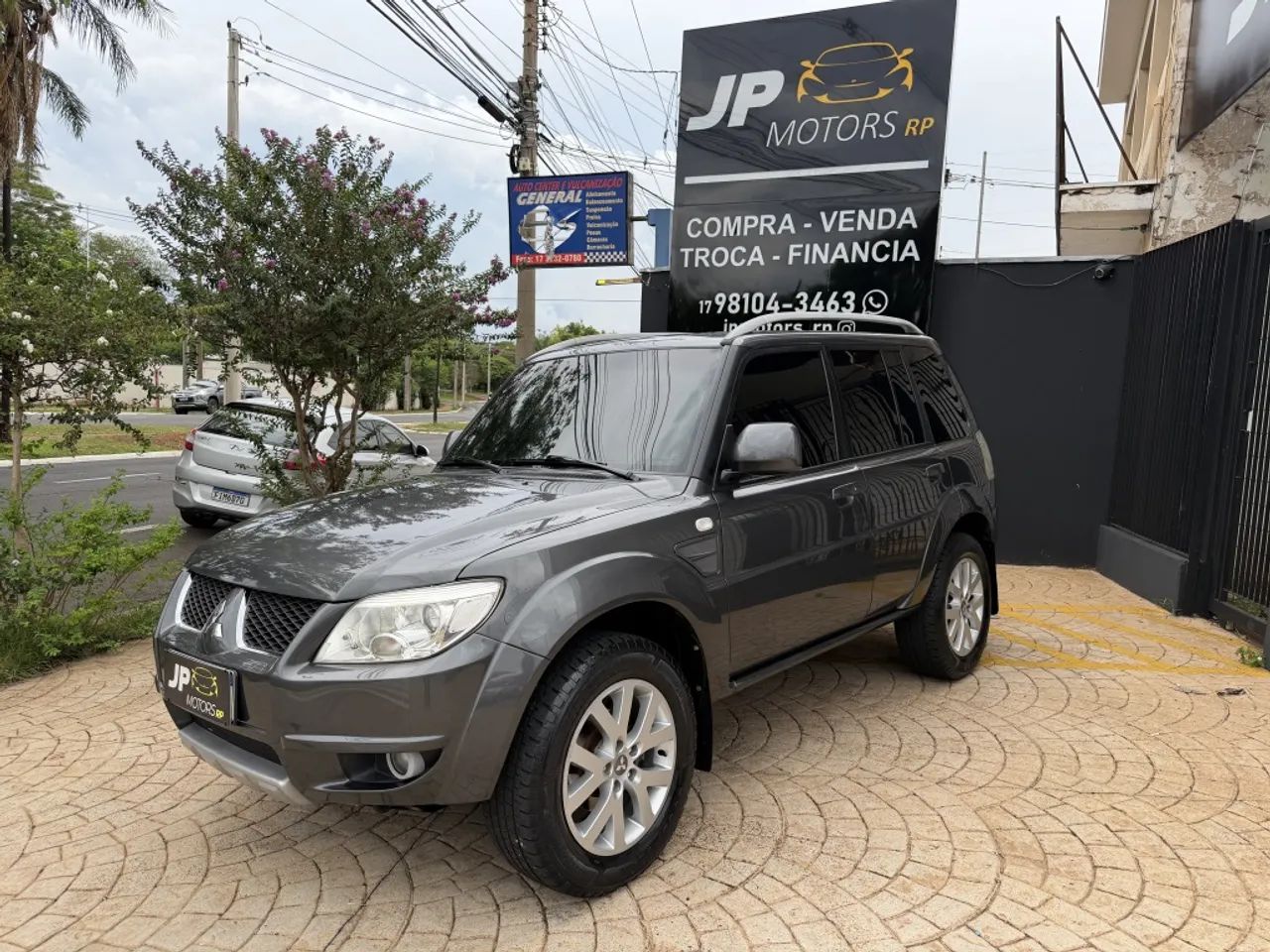 Mitsubishi Pajero Pajero TR4 2.0 Flex 16V 4X2 Aut. 2012