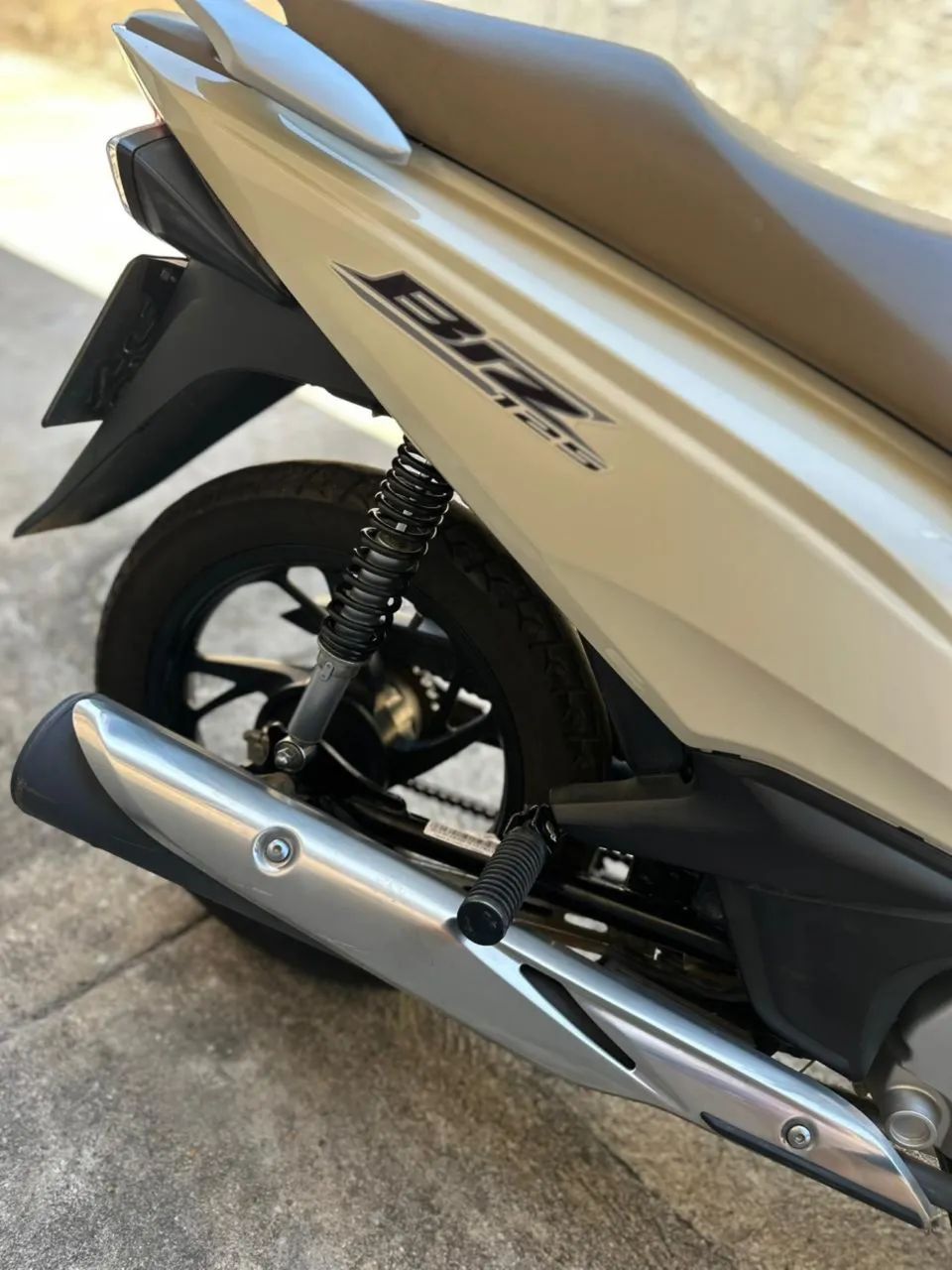 MOTO BIZ 2023 - Foto 6