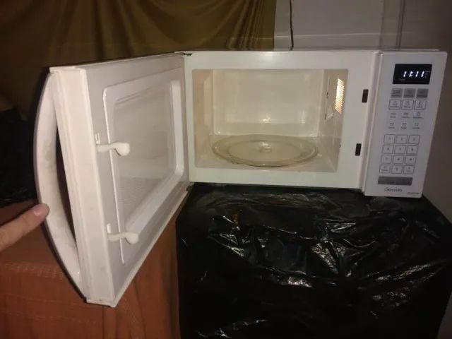 Microondas Panasonic 20 Litros Novinho - Foto 5