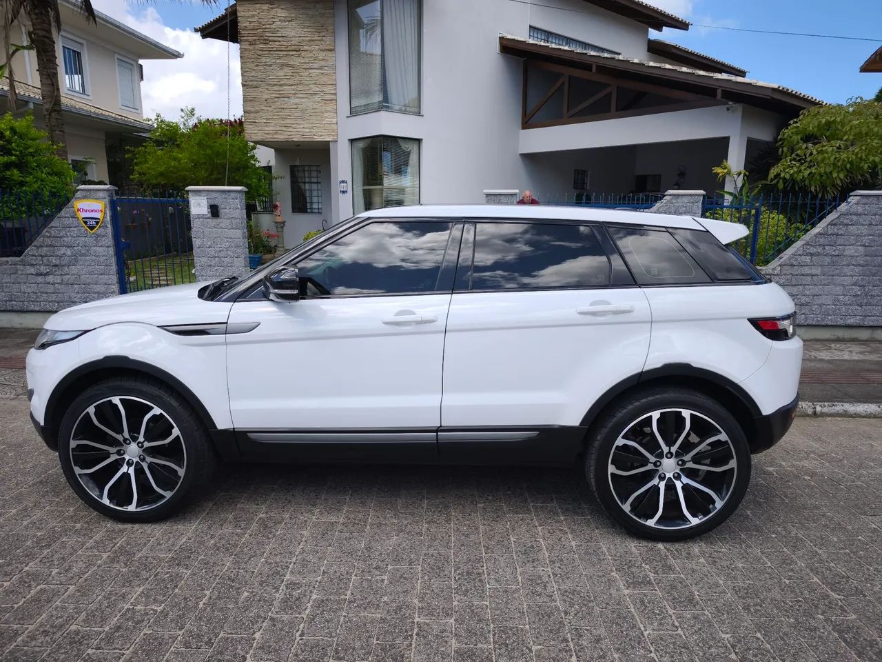 Land Rover Range Rover Evoque Pure 2.0 Aut. 5P 2012