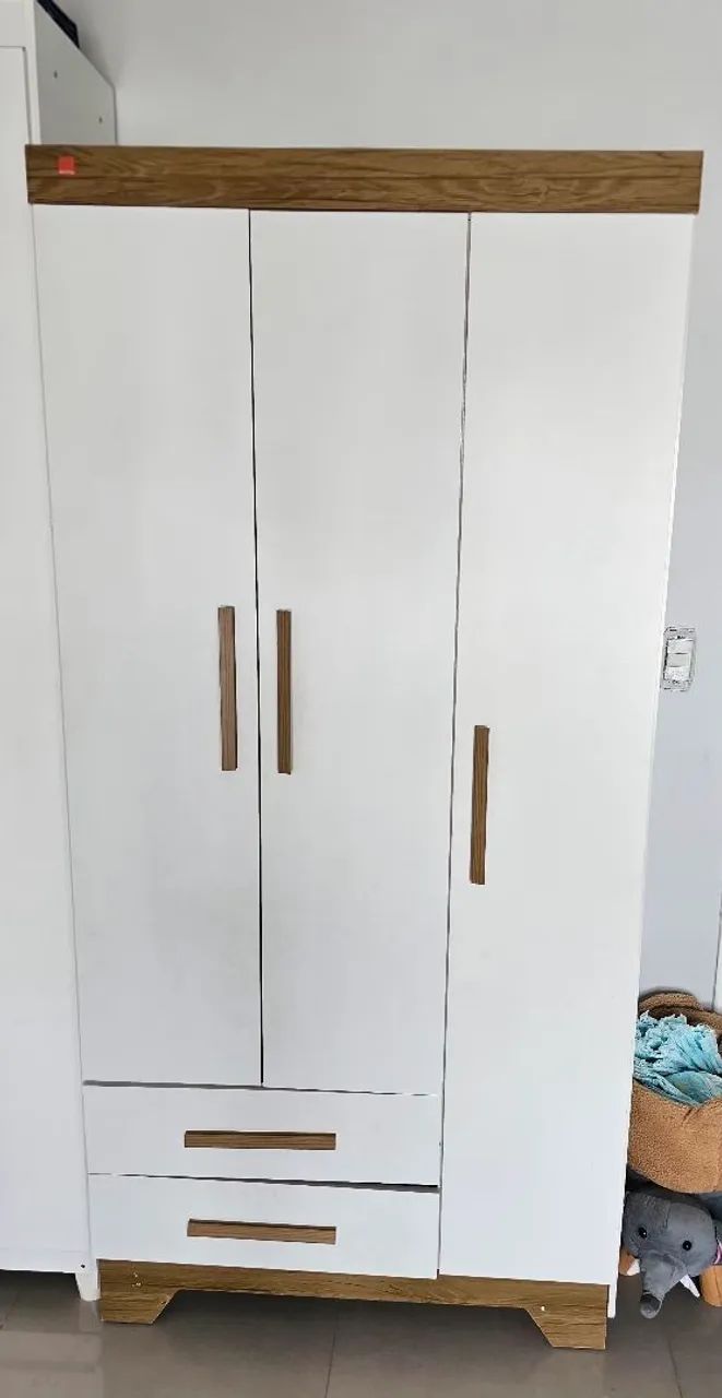 Guarda-Roupas 3 portas 2 gavetas - Foto 2