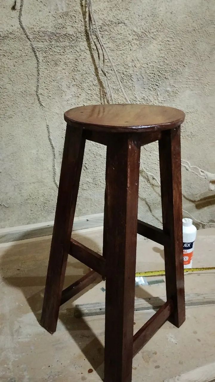 Banquetas em madeira maciça  - Foto 2