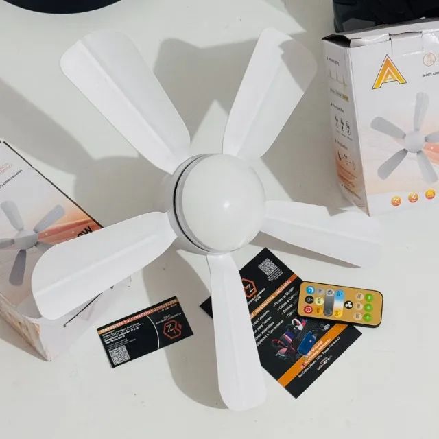 Ventilador de Teto com Lâmpada Encaixe E27 e Controle Remoto