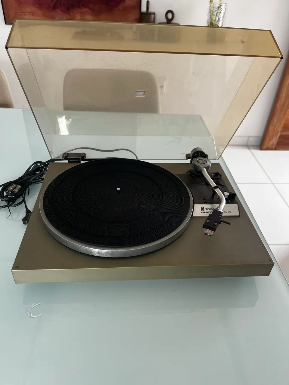 Toca Discos Technics SL-20