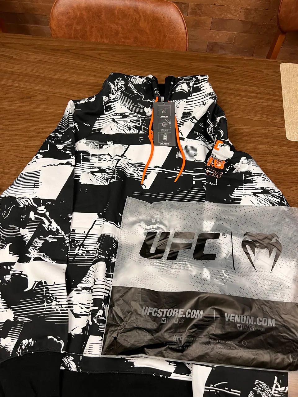 Moleton Venum UFC original  - Foto 2
