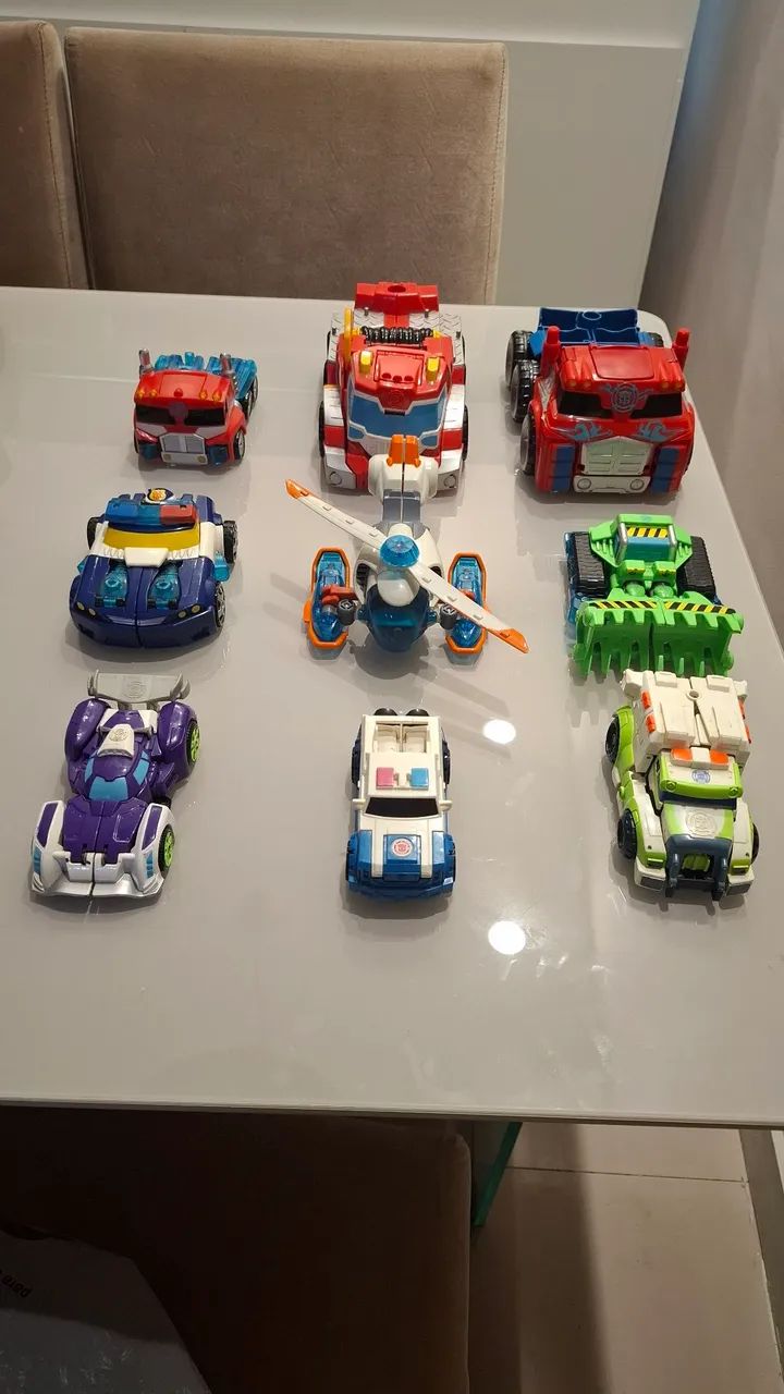 Coleção de Transformers - Foto 2