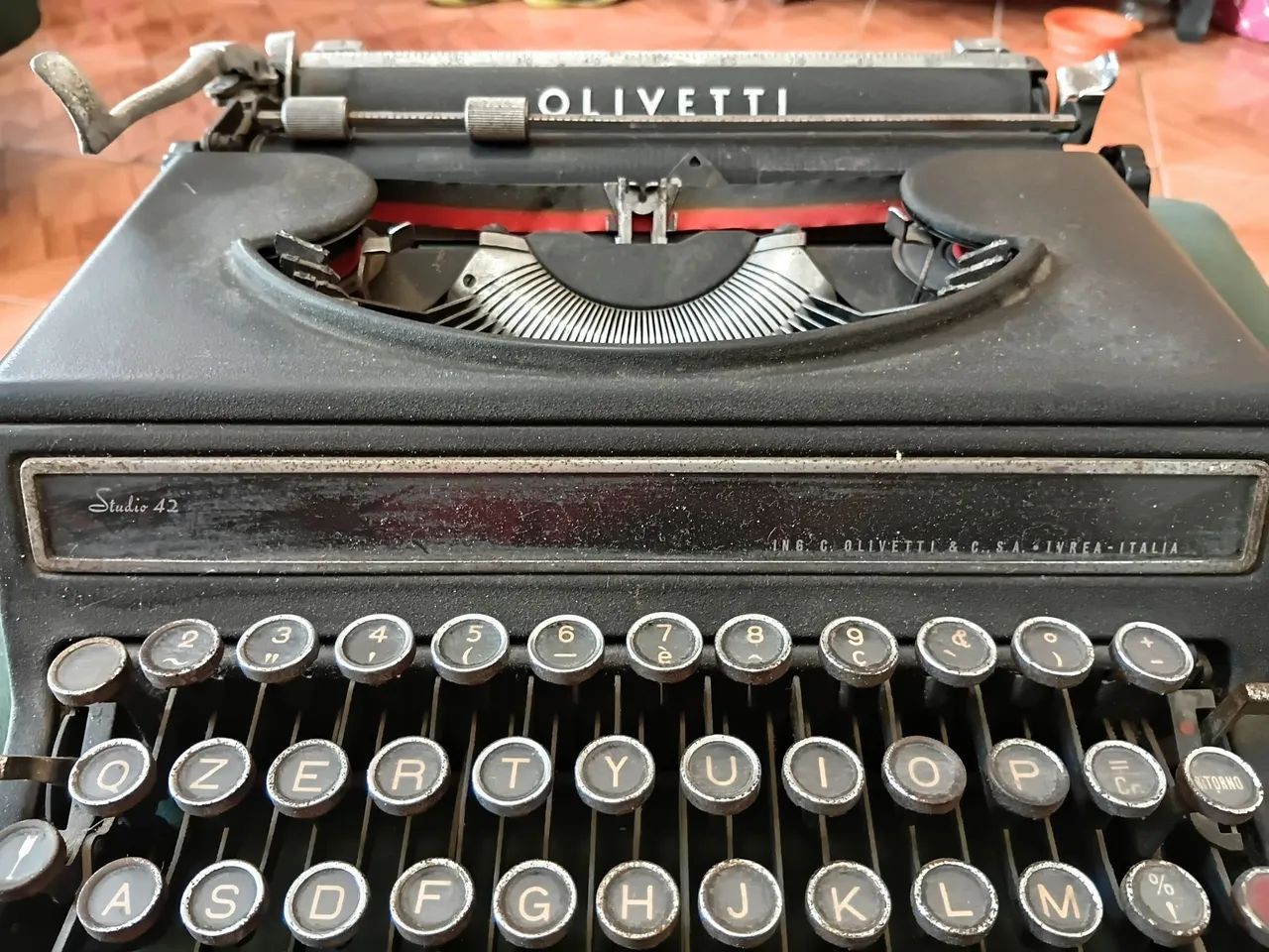 Máquina de escrever Olivetti Studio 42 - Foto 4