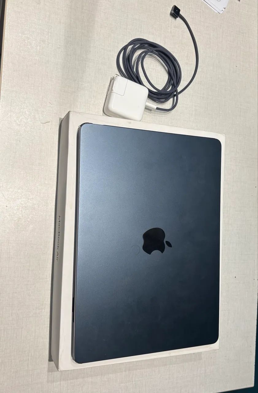 MacBook Air M3 13Polegadas Midnight 8GB 256GB | Caixa + Cabos | 94% Bateria - Foto 2