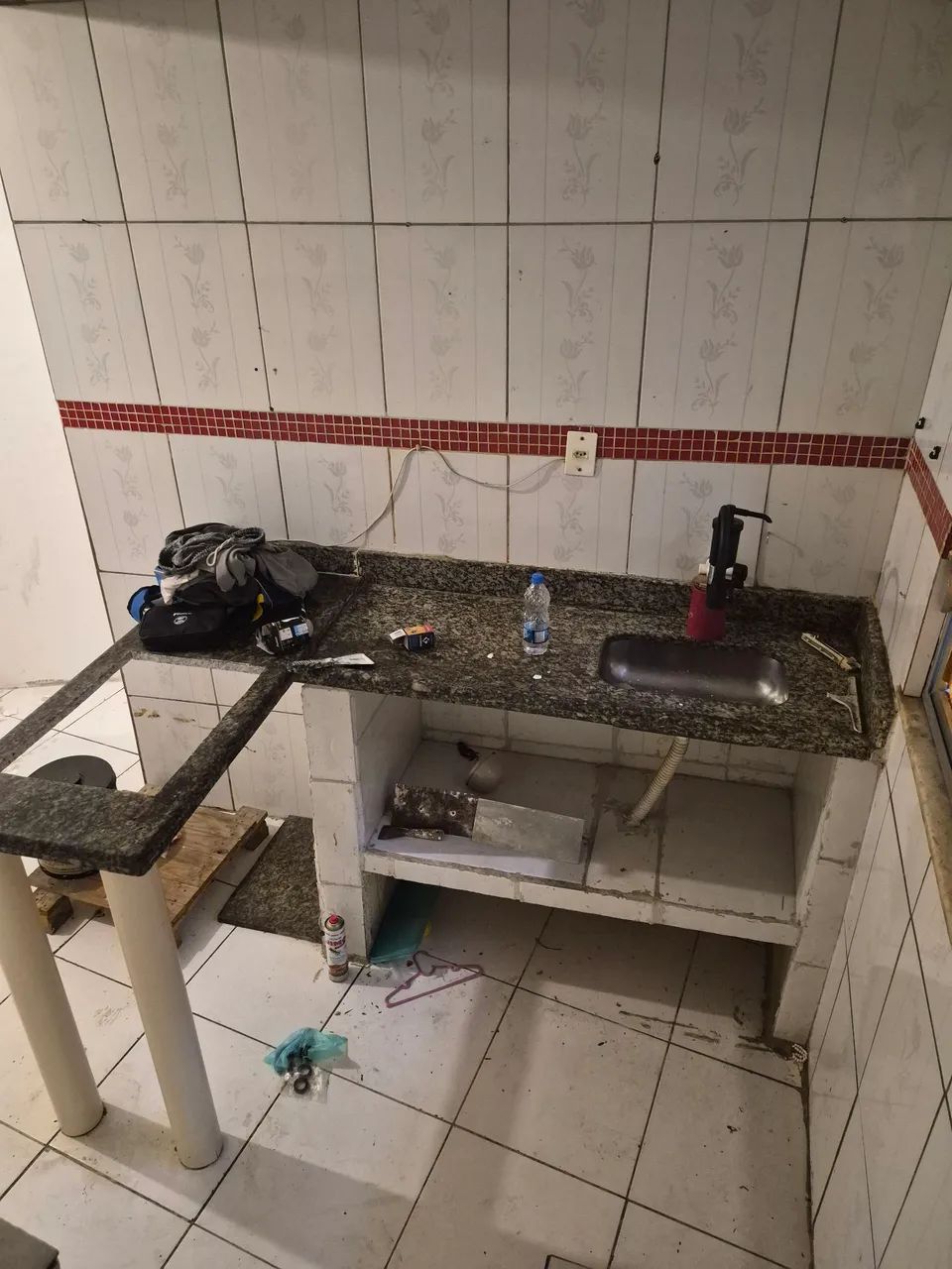 Vende-se baixa do sapateiro  - Foto 2