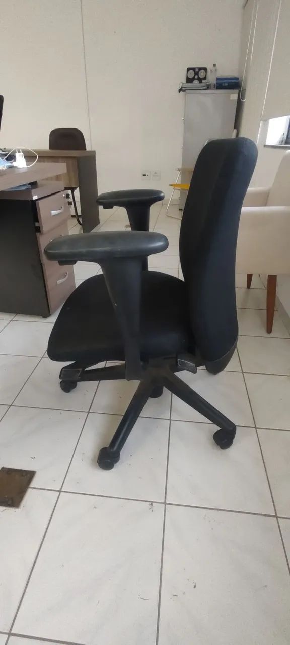 Cadeira com regulagem .  Rodas - Foto 2