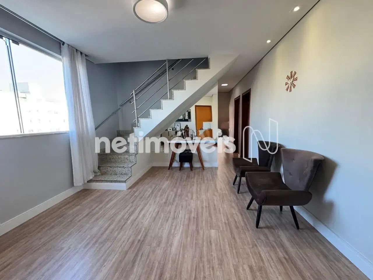 Cobertura à venda no Castelo  194 m²;, 4 quartos e 2 suítes