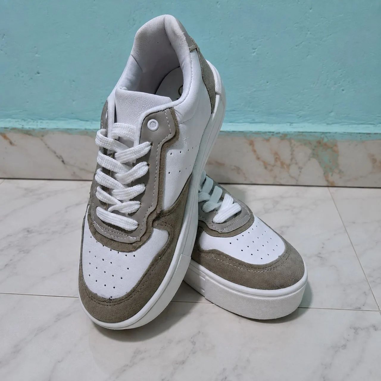 Tenis branco 36 - Foto 5