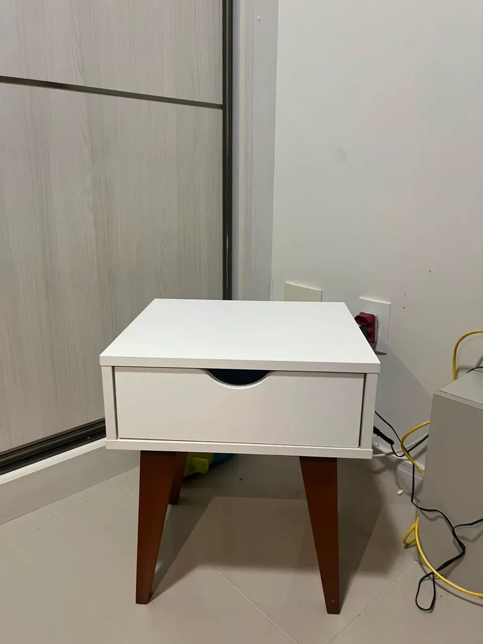 Mesa de Cabeceira TokStok - Foto 2