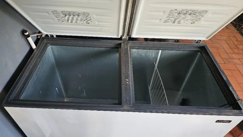 Freezer Horizontal Esmaltec ECH500 437 Litros 220V - 2 Tampas - Foto 2