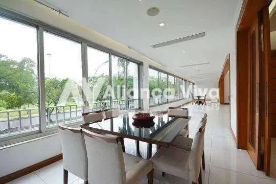 Flamengo | Apartamento 7 quartos, sendo 3 suites