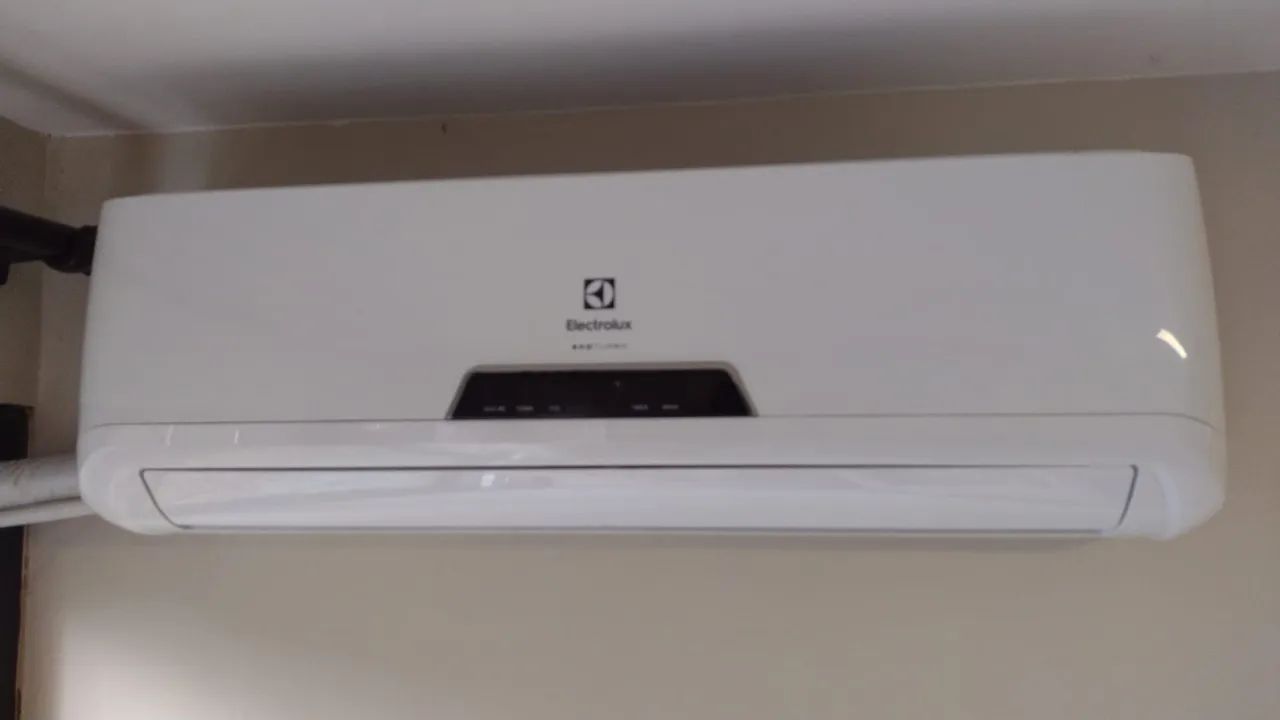 Ar-condicionado Split Electrolux 9.000 BTUs - 220V