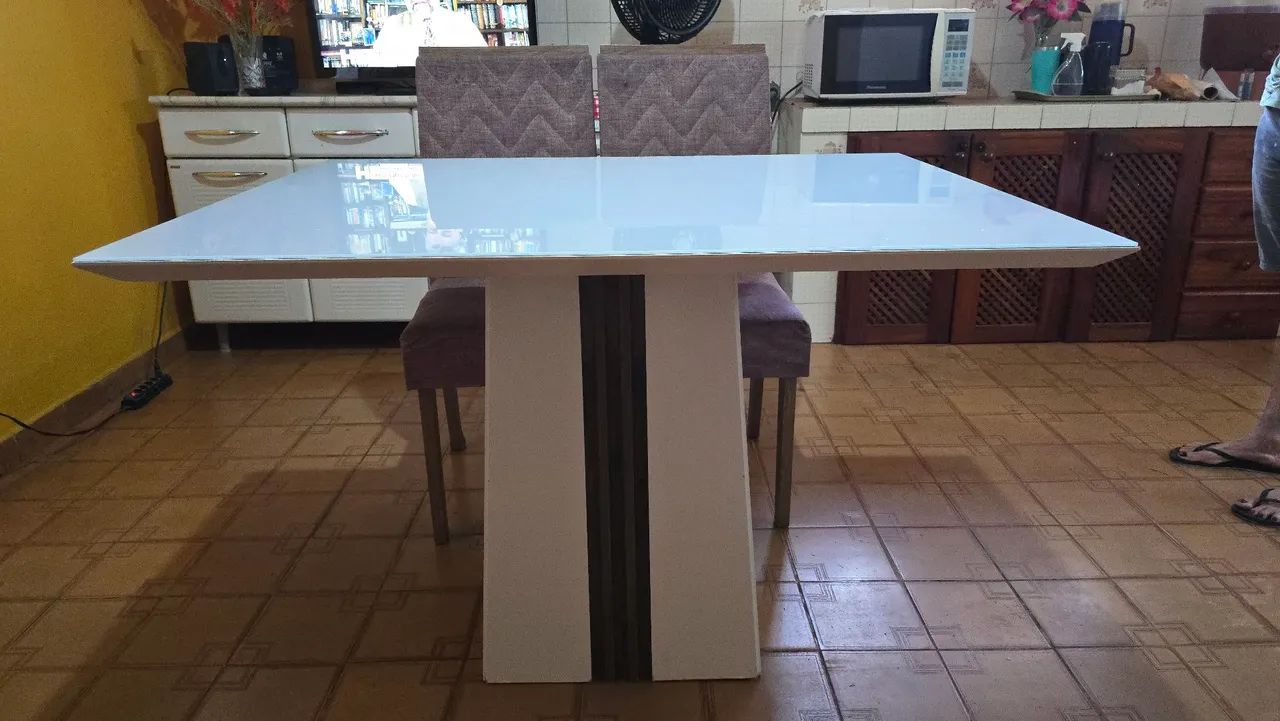 Mesa de Jantar c/ 4 Cadeiras Usada - Marca DJ Móveis  - Foto 3