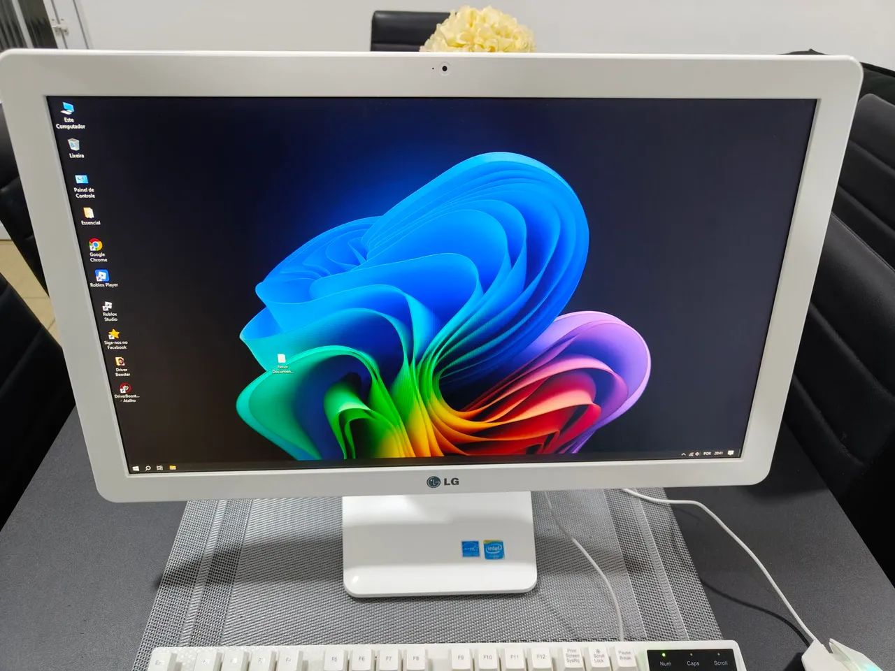 ALL IN ONE LG 22V240 - Foto 4