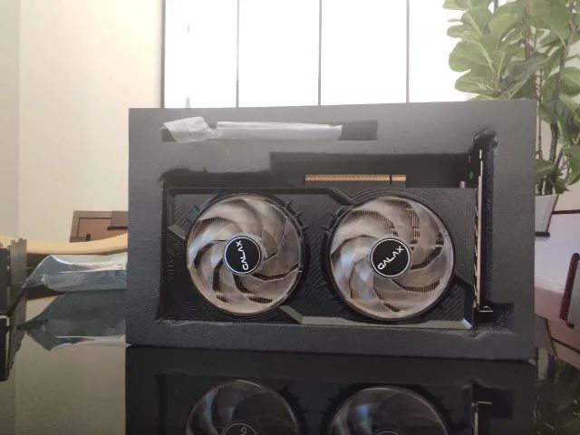 RTX 5070 12GB VRAM GALAX - Foto 2