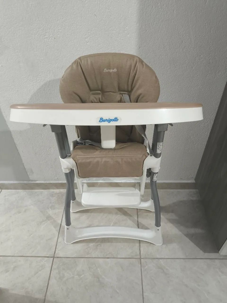 Cadeira de alimentação 