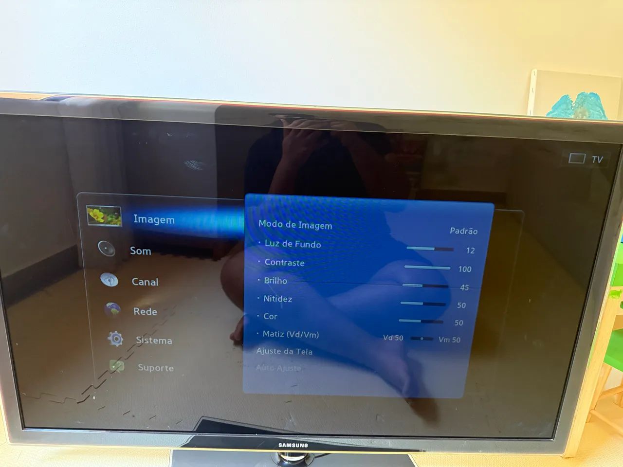 TV 52 ? - Com risco na tela, mas funcionando - Foto 2