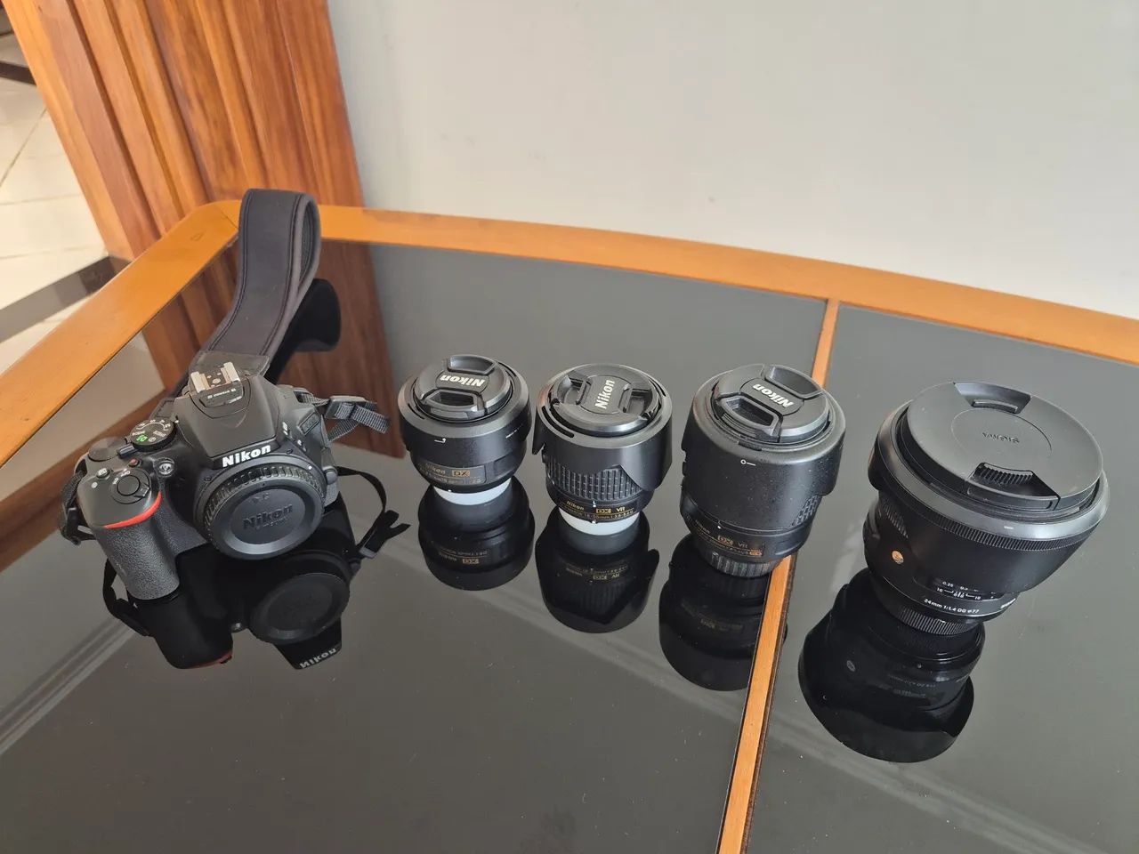 Nikon D5600 + 04 lentes - Foto 2
