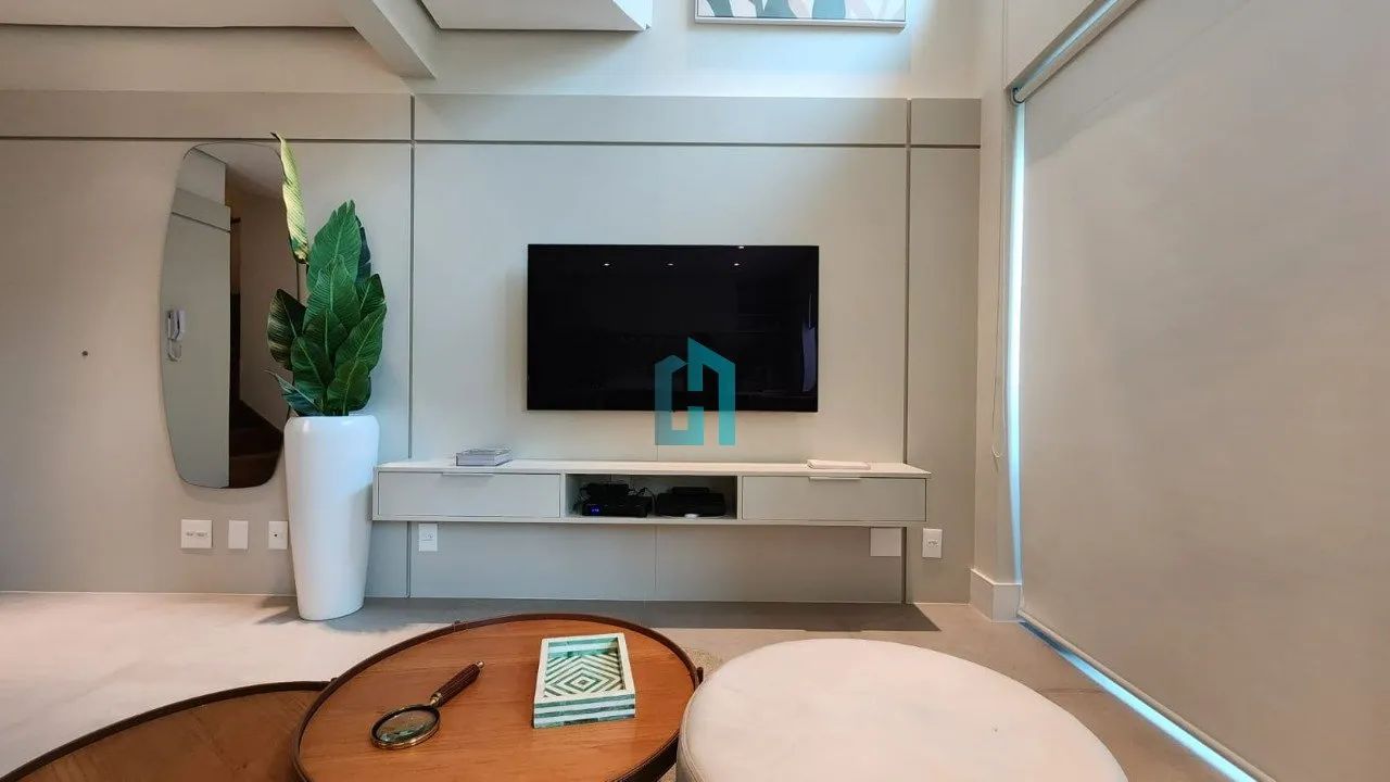 Apartamento Mobiliado à Venda em Moema