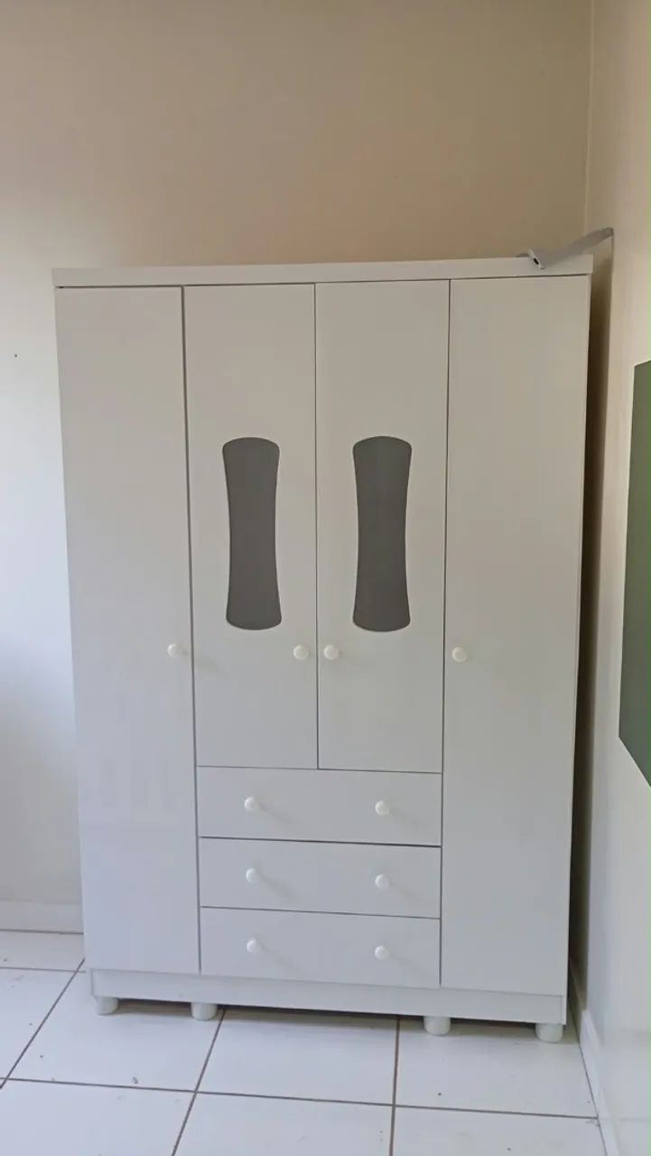 Guarda roupa infantil